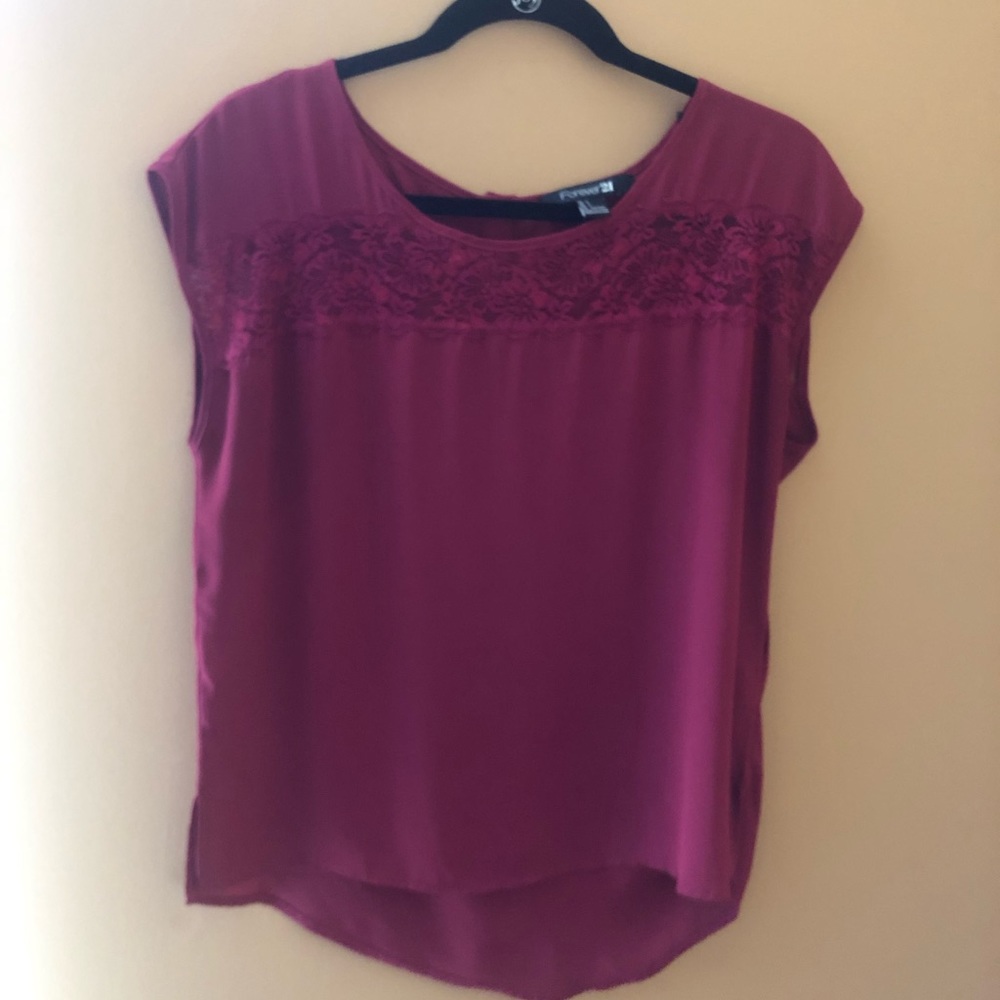 Burgundy dress t shirt